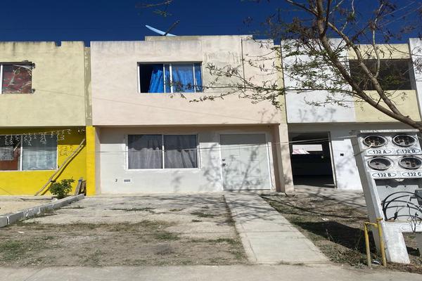 Foto de inmueble en Sandalo, Col. Valle del Roble C.P. 67458, Cadereyta Jiménez