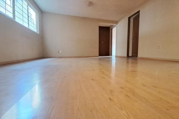 Foto de inmueble en Sandoval Vallarta, Col. Vértice C.P. 50150, Toluca