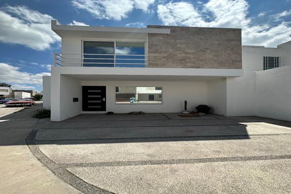 Foto de inmueble en  , Col. Santa Barbara C.P. 78397, San Luis Potosí