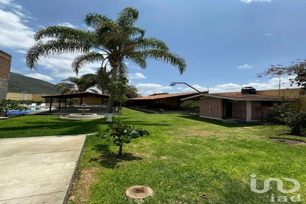 Foto de inmueble en SANTA CRUZ DE LAS FLORES #165, Col. San Isidro Mazatepec C.P. 45340, Tala