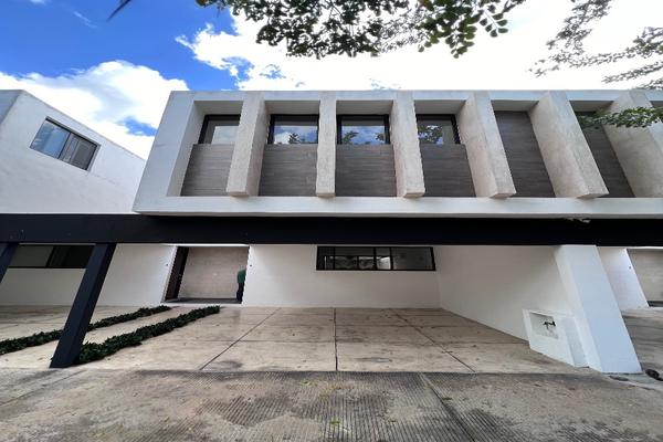 Foto de inmueble en Santa Gertrudis Copo, Mérida, Yucatán, Col. Santa Gertrudis Copo C.P. 97305, Mérida