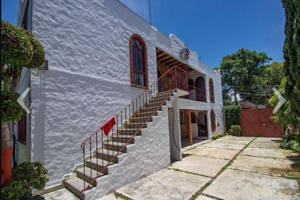 Foto de inmueble en  , Col. Santa María Ahuacatitlán C.P. 62100, Cuernavaca