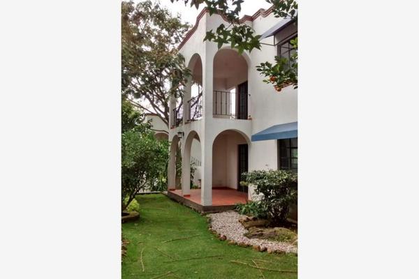 Foto de inmueble en  , Col. Santa María Ahuacatitlán C.P. 62100, Cuernavaca