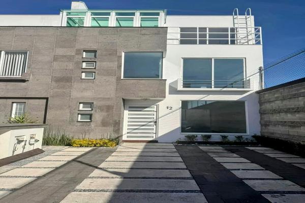 Foto de inmueble en  , Col. Santa María Totoltepec C.P. 50245, Toluca