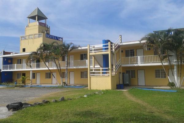 Foto de inmueble en  , Col. Santiago de La Peña C.P. 92770, Tuxpan