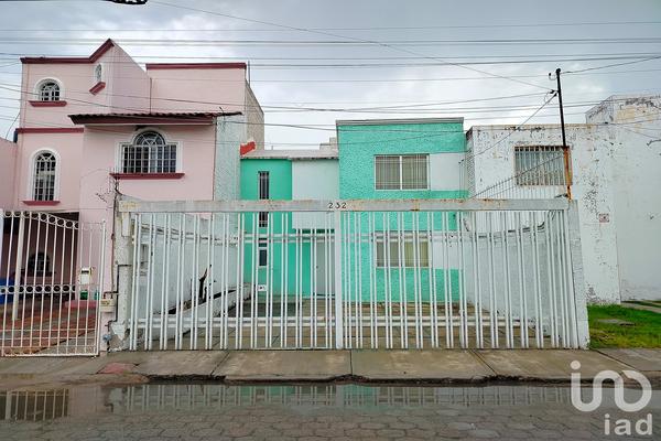 Foto de inmueble en Sara Garcia #343, Col. La Joya C.P. 76180, Querétaro