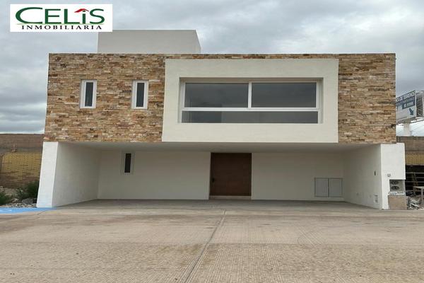 Foto de inmueble en  , Col. Satélite Francisco I Madero C.P. 78380, San Luis Potosí