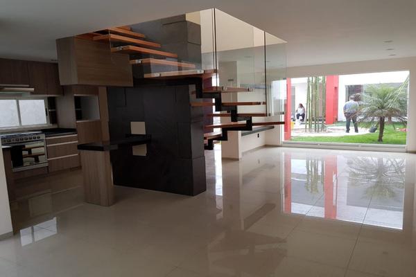 Foto de inmueble en Senda del Amor, Col. Milenio III Fase A C.P. 76060, Querétaro