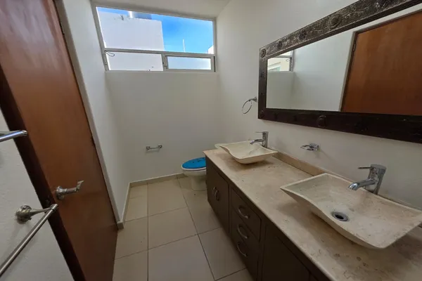 Foto de inmueble en Sendero de la Esperanza #46, Col. Milenio III Fase A C.P. 76060, Querétaro