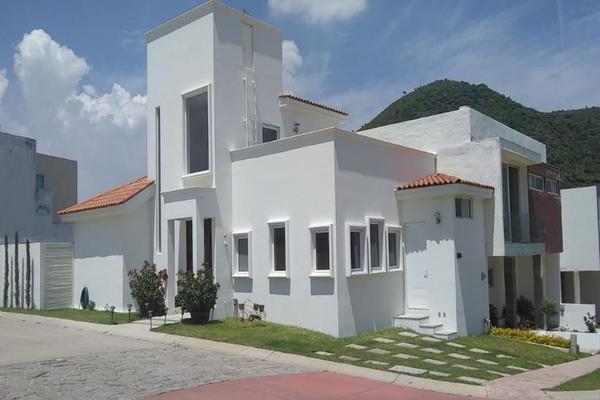 Foto de inmueble en  , Col. Senderos de Monte Verde C.P. 45646, Tlajomulco de Zúñiga