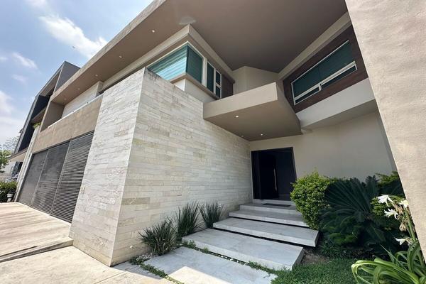 Foto de inmueble en sierra alta 9 sector, Col. Sierra Alta 9o Sector C.P. 64989, Monterrey