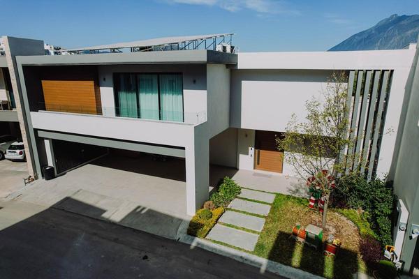 Foto de inmueble en  , Col. Sierra Alta 9o Sector C.P. 64989, Monterrey