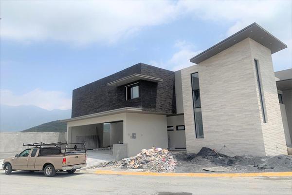 Foto de inmueble en  , Col. Sierra Alta 9o Sector C.P. 64989, Monterrey