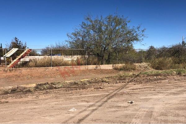 Foto de inmueble en Sierra de Pedernales y calle 81, Col. Sierra Azul C.P. 31384, Chihuahua