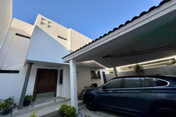 Foto de inmueble en Sin calle, Col. Bosques de las Cumbres C.P. 64619, Monterrey