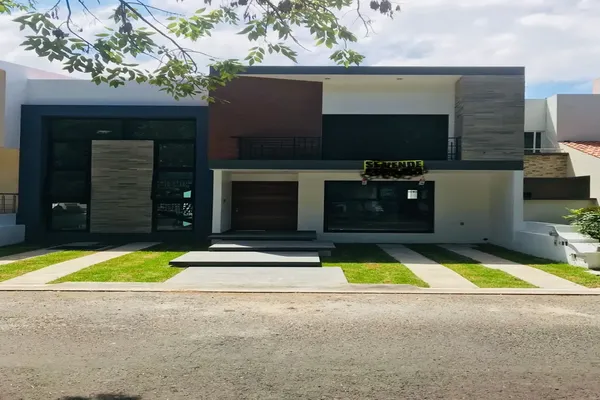 Foto de inmueble en Sin nombre #SIN NÚMERO, Col. Residencial Claustros del Río C.P. 76803, San Juan del Río