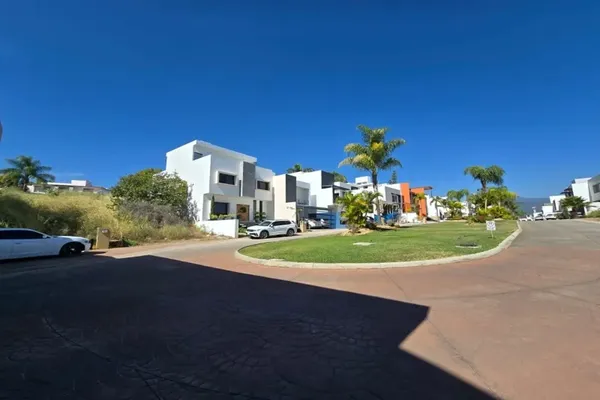 Foto de inmueble en SN, Col. Ahuatlán Tzompantle C.P. 62130, Cuernavaca