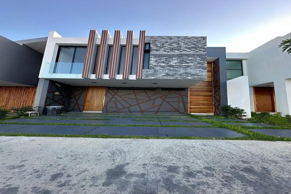 Foto de inmueble en Solares, Col. Solares C.P. 45019, Zapopan