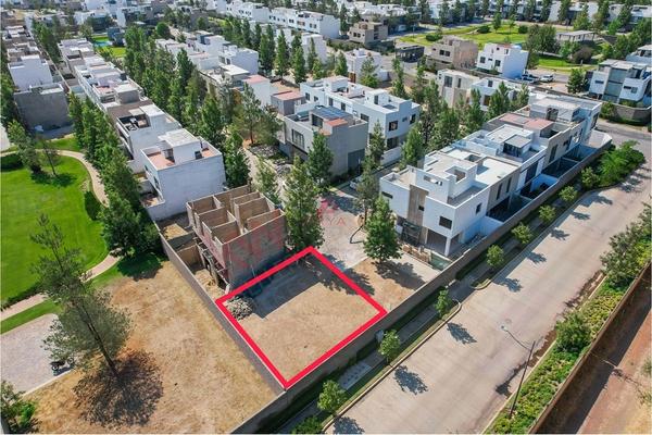 Foto de inmueble en SOLARES, Col. Solares C.P. 45019, Zapopan