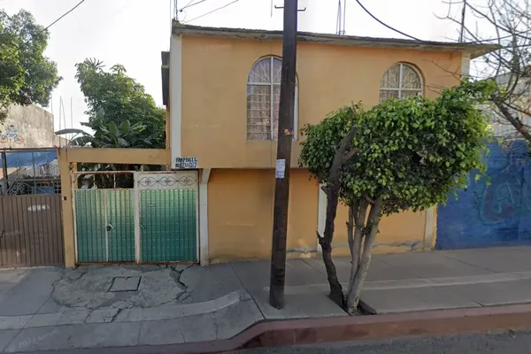 Foto de inmueble en SOLOM ARGUELLO #667, Col. Santa Martha Acatitla C.P. 09510, Iztapalapa