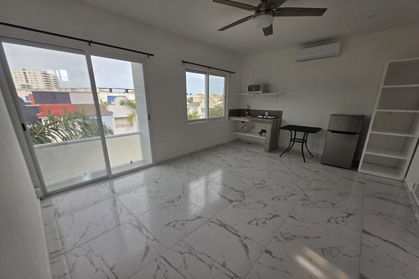 Foto de inmueble en , Col. Supermanzana 52 C.P. 77500, Benito Juárez
