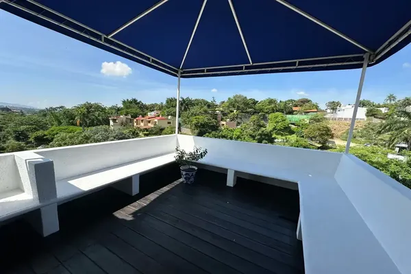 Foto de inmueble en tabachines #1, Col. Club de golf Tabachines C.P. 62498, Cuernavaca