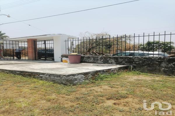 Foto de inmueble en Tabachines #83, Col. Colinas de Oaxtepec C.P. 62738, Yautepec