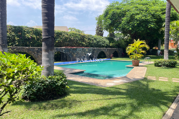 Foto de inmueble en Tabachines, Col. Tabachines C.P. 62498, Cuernavaca