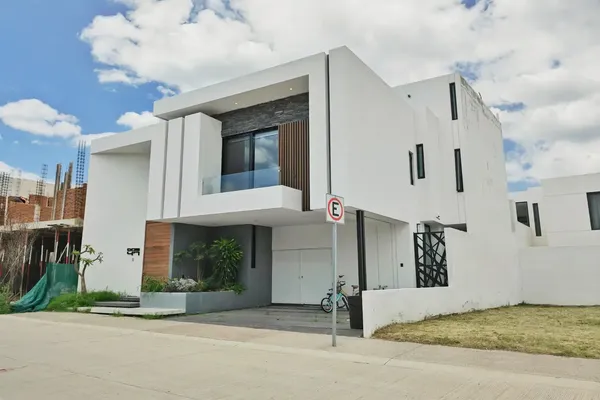 Foto de inmueble en  , Col. Tamarindos C.P. 20326, Aguascalientes