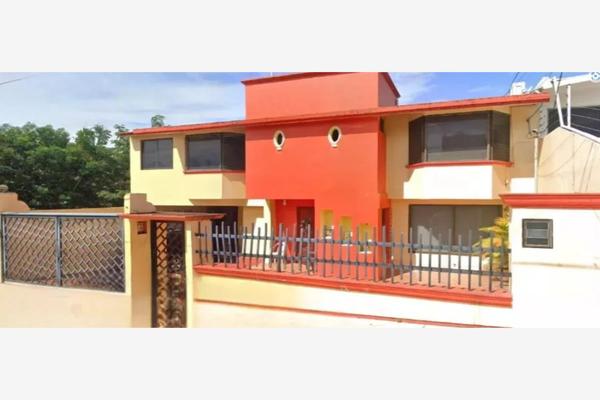 Foto de inmueble en TAMAULIPAS #410, Col. Petrolera C.P. 96500, Coatzacoalcos