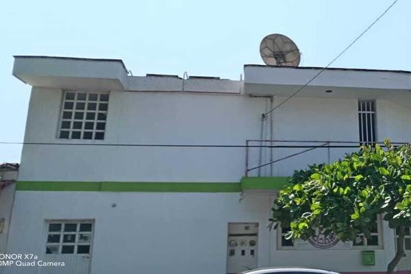 Foto de inmueble en  , Col. Tecomán Centro C.P. 28100, Tecomán