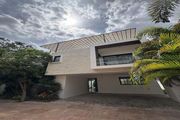 Foto de inmueble en TEMOZON, Col. Temozon Norte C.P. 97302, Mérida