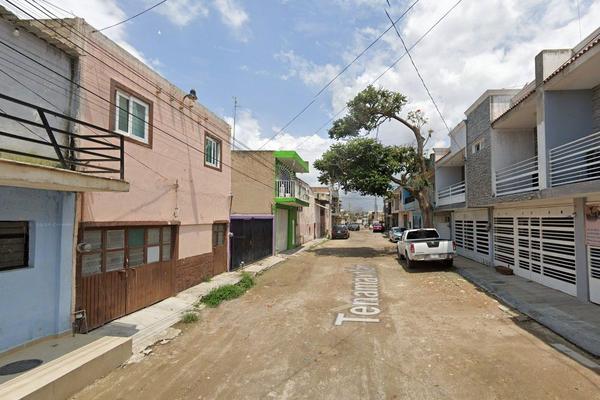 Foto de inmueble en Tenamaxtlán, Col. Jalisco 1a. Sección C.P. 45412, Tonalá