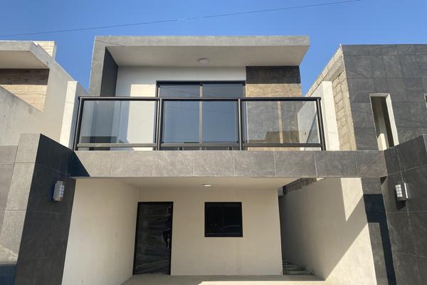 Foto de inmueble en  , Col. Tenechaco INFONAVIT C.P. 92860, Tuxpan