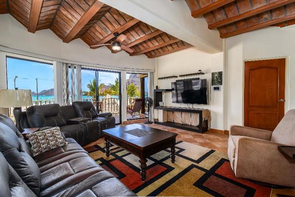 Foto de inmueble en Tetakawi #2, Col. Bahía C.P. 85506, Guaymas