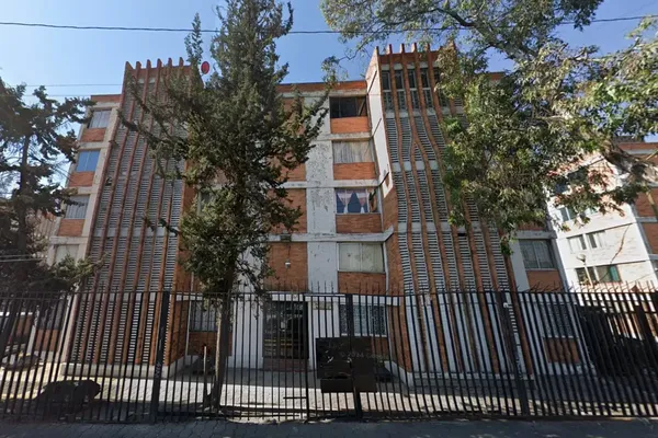 Foto de inmueble en TEXCOCO #555, Col. Juan Escutia C.P. 09100, Iztapalapa