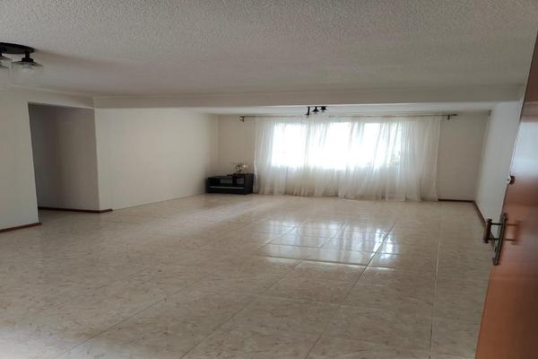 Foto de inmueble en  , Col. Tlalcoligia C.P. 14430, Tlalpan