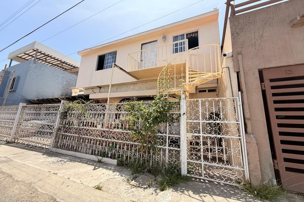Foto de inmueble en Topolobampo, Col. Lomas Hipódromo C.P. 22030, Tijuana