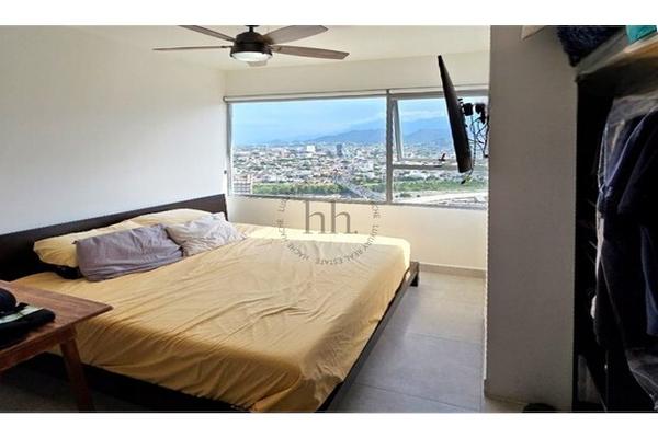 Foto de inmueble en Torre Luzia, Col. Monterrey Centro C.P. 64000, Monterrey