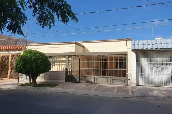 Foto de inmueble en  , Col. Torreón Residencial C.P. 27268, Torreón