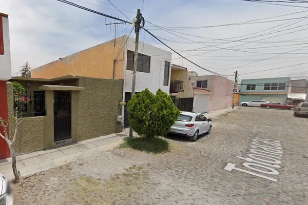 Foto de inmueble en TOTONACAS #0, Col. Cerrito Colorado C.P. 76116, Querétaro