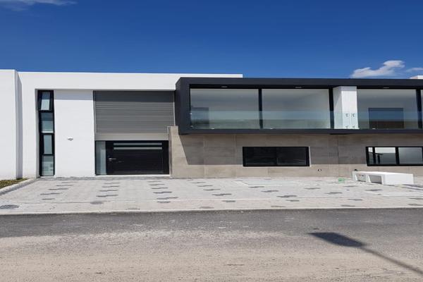 Foto de inmueble en Travertino, Col. Residencial el Refugio C.P. 76146, Querétaro