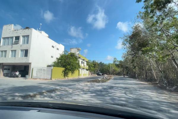 Foto de inmueble en  , Col. Tumben Kaa C.P. 77760, Tulum