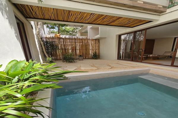 Foto de inmueble en  , Col. Tumben Kaa C.P. 77760, Tulum