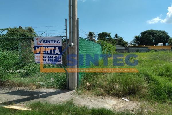 Foto de inmueble en  , Col. Túxpam de Rodríguez Cano Centro C.P. 92800, Tuxpan