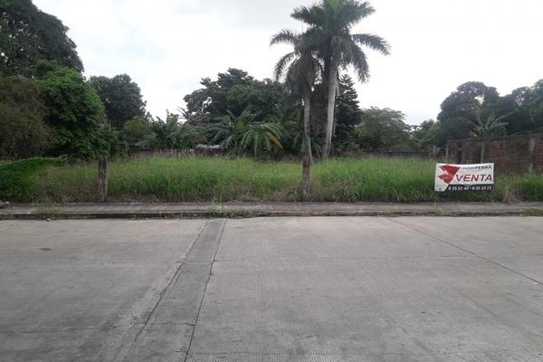 Foto de inmueble en URSULO GALVAN, Col. Adolfo Ruiz Cortines C.P. 92880, Tuxpan