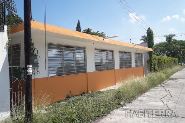 Foto de inmueble en ÚRSULO GALVÁN, Col. Ampliación Enrique Rodríguez Cano C.P. 92880, Tuxpan