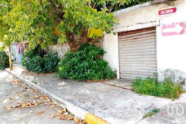 Foto de inmueble en URSULO GALVAN ESQUINA DIAZ MIRON #263, Col. Puerto México C.P. 96510, Coatzacoalcos