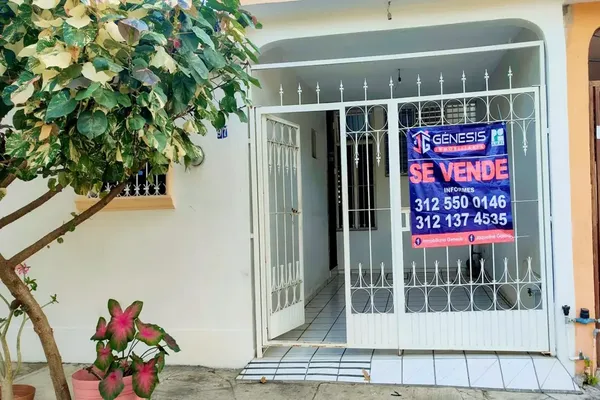 Foto de inmueble en V Carranza #1000, Col. Las Palmas C.P. 28017, Colima