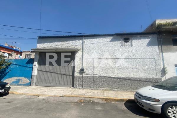 Foto de inmueble en Valencia, Col. Ciudad Lago C.P. 57180, Nezahualcóyotl